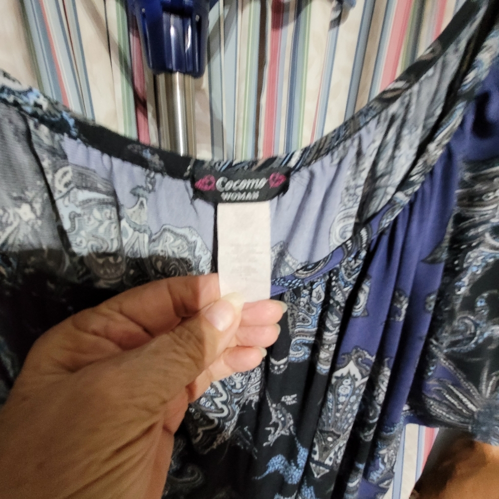 (3054) Cocomo, Women's, Size 1X, Purple/Black/Blue  floral design, Top, Blouse - Picture 4 of 7